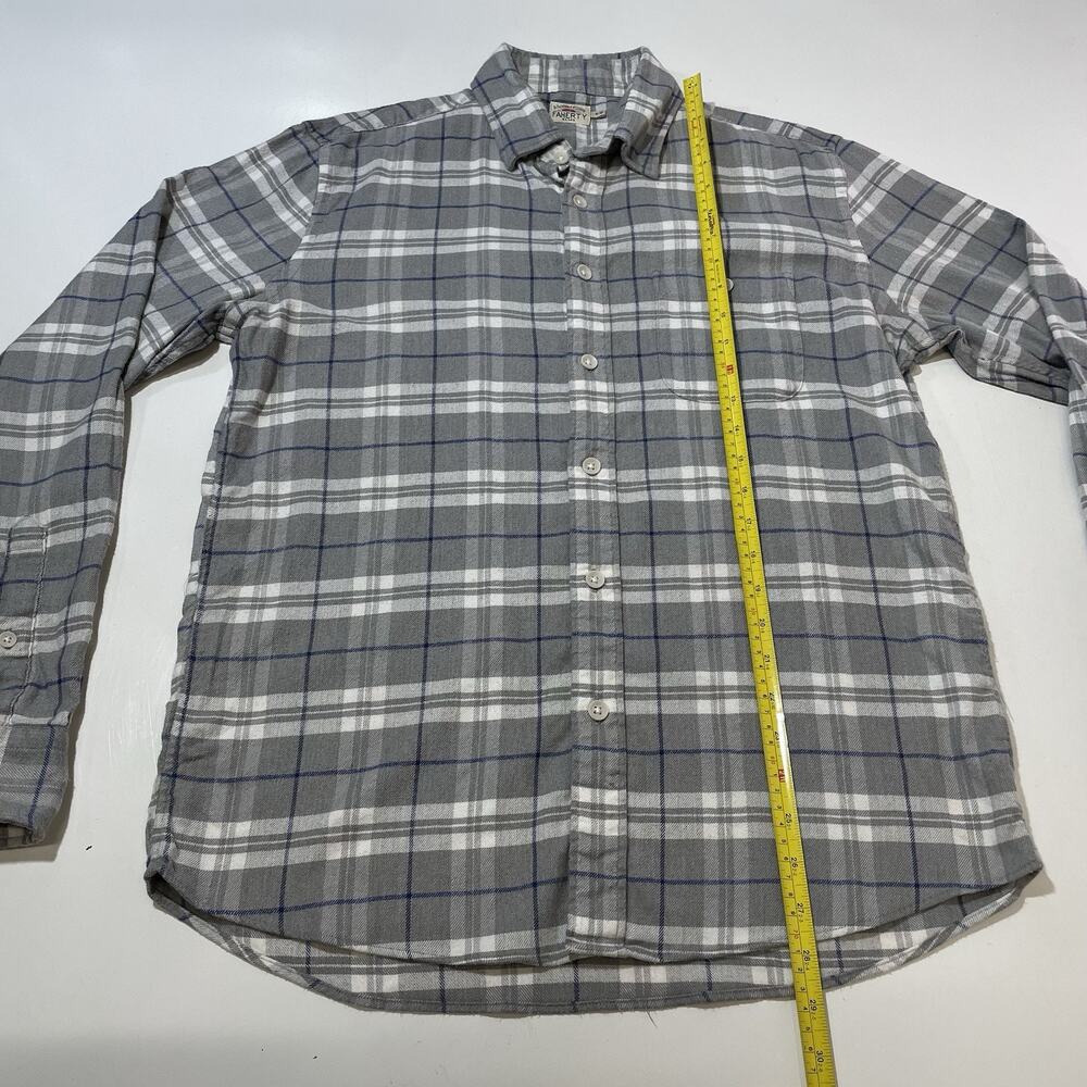 Faherty Men’s Flannel Shirt Medium Gray White Plaid Long Sleeve Button Down - Picture 3 of 7